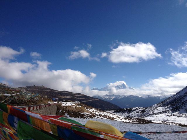 探秘西藏小巷中的独特风情